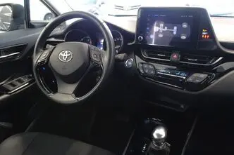 Toyota C-HR, 1.8, 72 kW, hübriid, automaat, esivedu