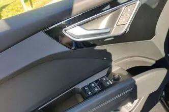 Audi Q4 e-tron, 125 kW, elekter, automaat, tagavedu