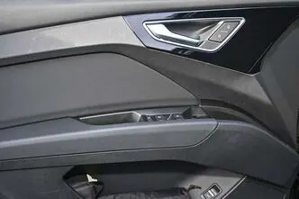 Audi Q4 e-tron, 150 kW, elekter, automaat
