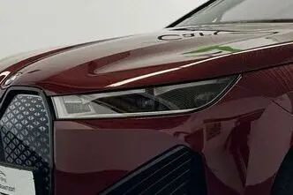 BMW iX, 385 kW, электричество, полный привод