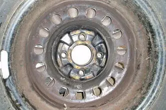 Ratas (velg + rehv) 15X6 195/65R15