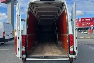 Iveco Daily, 3.0, 132 kW, diisel, automaat, tagavedu
