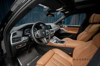 BMW X6, 4.4, 390 kW, petrol, automatic, four-wheel drive
