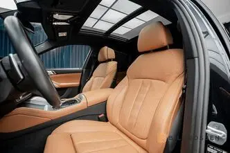 BMW X6, 4.4, 390 kW, petrol, automatic, four-wheel drive