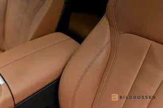 BMW X6, 4.4, 390 kW, petrol, automatic, four-wheel drive