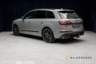 Audi SQ7, 4.0, 373 kW, petrol, automatic, four-wheel drive
