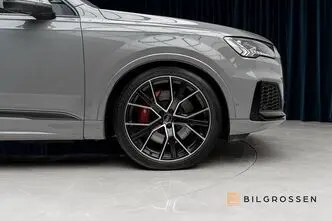 Audi SQ7, 4.0, 373 kW, petrol, automatic, four-wheel drive