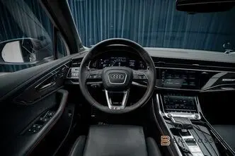 Audi SQ7, 4.0, 373 kW, petrol, automatic, four-wheel drive