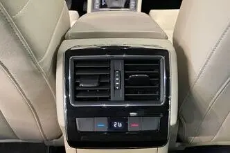 Škoda Superb, 2.0, 140 kW, bensiin, automaat, esivedu