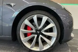 Tesla Model 3, 155 kW, electric, automatic, four-wheel drive