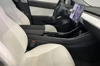Tesla Model 3, 155 kW, electric, automatic, four-wheel drive