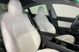 Tesla Model 3, 155 kW, electric, automatic, four-wheel drive