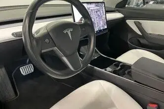 Tesla Model 3, 155 kW, electric, automatic, four-wheel drive
