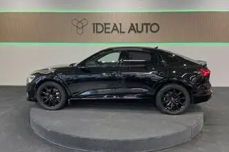 Audi e-tron, 158 kW, electric, automatic, four-wheel drive