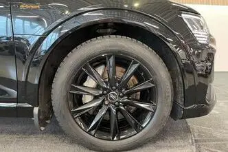Audi e-tron, 158 kW, electric, automatic, four-wheel drive