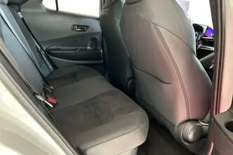 Toyota C-HR, 2.0, 111 kW, pistikhübriid, automaat, esivedu
