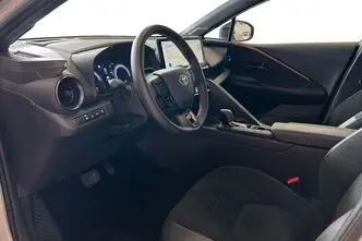 Toyota C-HR, 2.0, 111 kW, pistikhübriid, automaat, esivedu