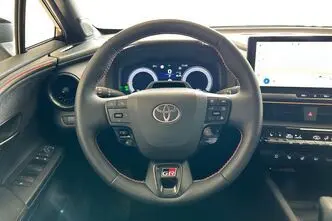 Toyota C-HR, 2.0, 111 kW, pistikhübriid, automaat, esivedu