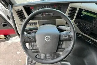Volvo FM 460 4x2, 345 kW, diesel, automatic