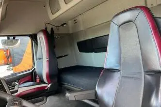 Volvo FM 460 4x2, 345 kW, diesel, automatic