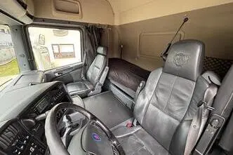 Scania G440 6X2 + LIVESTOCK, 324 kW, diesel, automatic