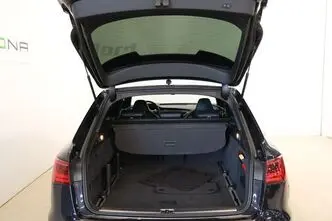 Audi RS6, 4.0, 412 kW, petrol, automatic, four-wheel drive
