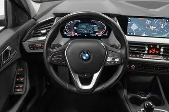BMW 118, 1.5, 100 kW, bensiin, automaat, esivedu