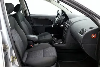Ford Mondeo, 2.0, 107 kW, petrol, manual, front-wheel drive