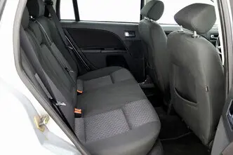 Ford Mondeo, 2.0, 107 kW, petrol, manual, front-wheel drive