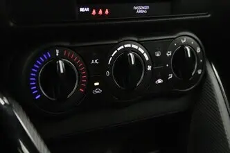Mazda 2, 1.5, 66 kW, bensiin, manuaal, esivedu