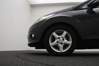 Ford Fiesta, 1.6, 70 kW, diesel, manual, front-wheel drive