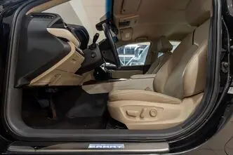 Toyota Camry, 2.5, 131 kW, hübriid, automaat, esivedu
