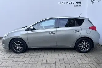Toyota Auris, 1.6, 97 kW, petrol, automatic, front-wheel drive