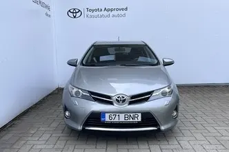 Toyota Auris, 1.6, 97 kW, petrol, automatic, front-wheel drive
