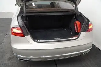 Audi A8, 3.0, 193 kW, дизель, автомат, полный привод