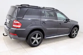 Mercedes-Benz GL 500, 5.5, 285 kW, petrol, automatic, four-wheel drive