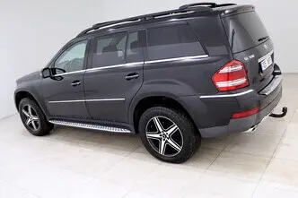 Mercedes-Benz GL 500, 5.5, 285 kW, petrol, automatic, four-wheel drive
