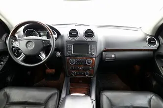 Mercedes-Benz GL 500, 5.5, 285 kW, petrol, automatic, four-wheel drive