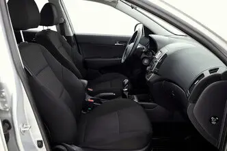 Hyundai i30, 1.4, 80 kW, bensiin, manuaal, esivedu