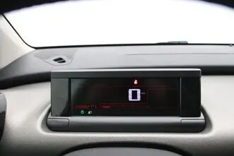 Citroën C4 Cactus, 1.6, 73 kW, дизель, механическая, передний привод