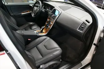 Volvo XC60, 2.4, 162 kW, diesel, automatic, four-wheel drive
