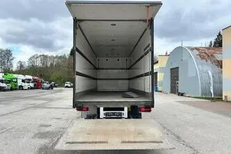MAN TGM 18.290 4X2 EURO6 + BOX HEATING, 213 kW, дизель, автомат
