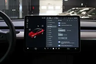 Tesla Model Y, 153 kW, elekter, automaat, nelikvedu
