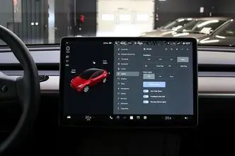 Tesla Model Y, 153 kW, elekter, automaat, nelikvedu