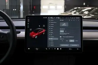 Tesla Model Y, 153 kW, elekter, automaat, nelikvedu