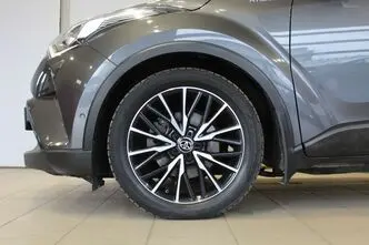 Toyota C-HR, 1.8, 72 kW, hübriid, automaat, esivedu