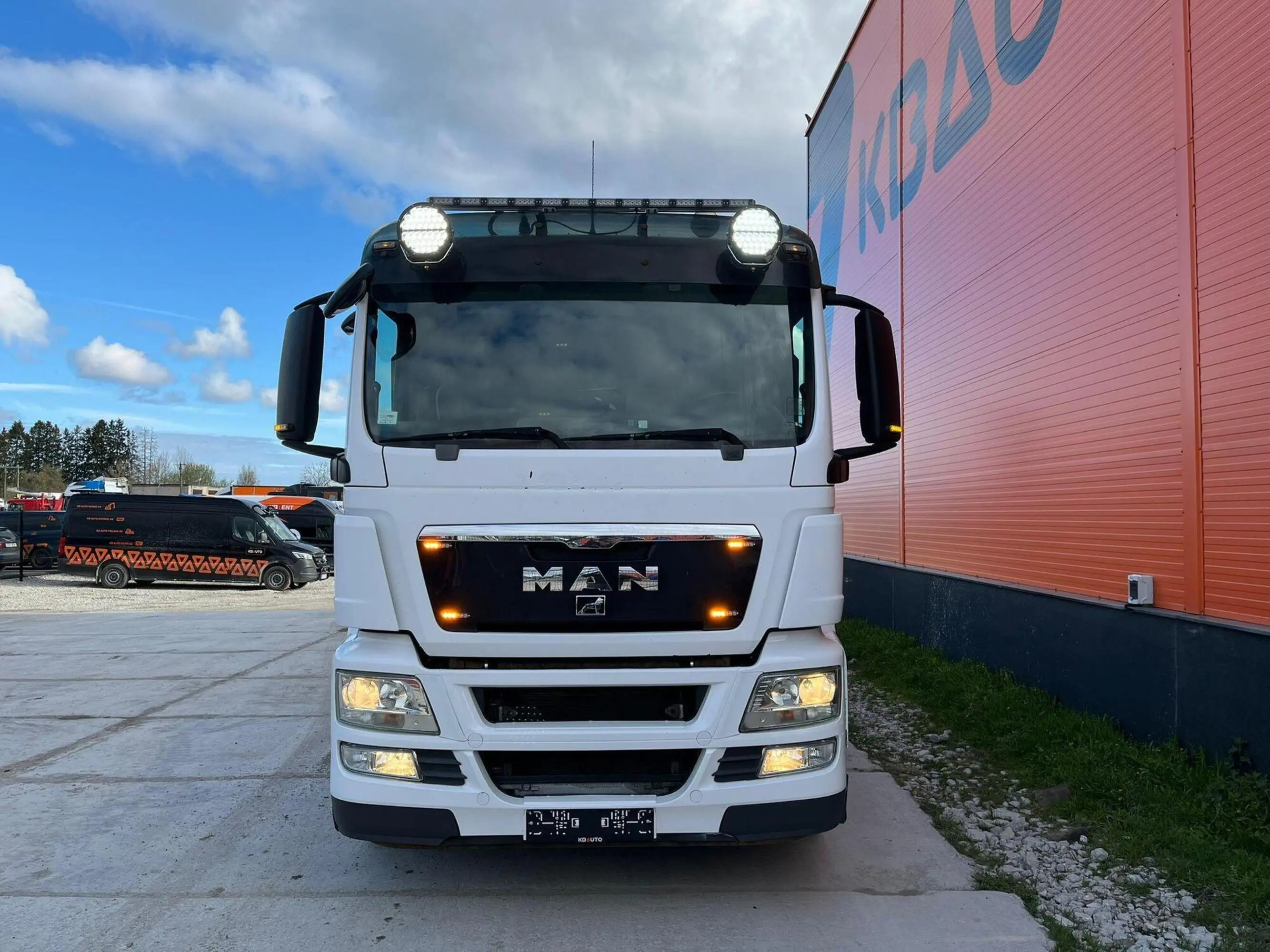 MAN TGS 35.480 8x4H-6, 353 kW, дизель, механическая