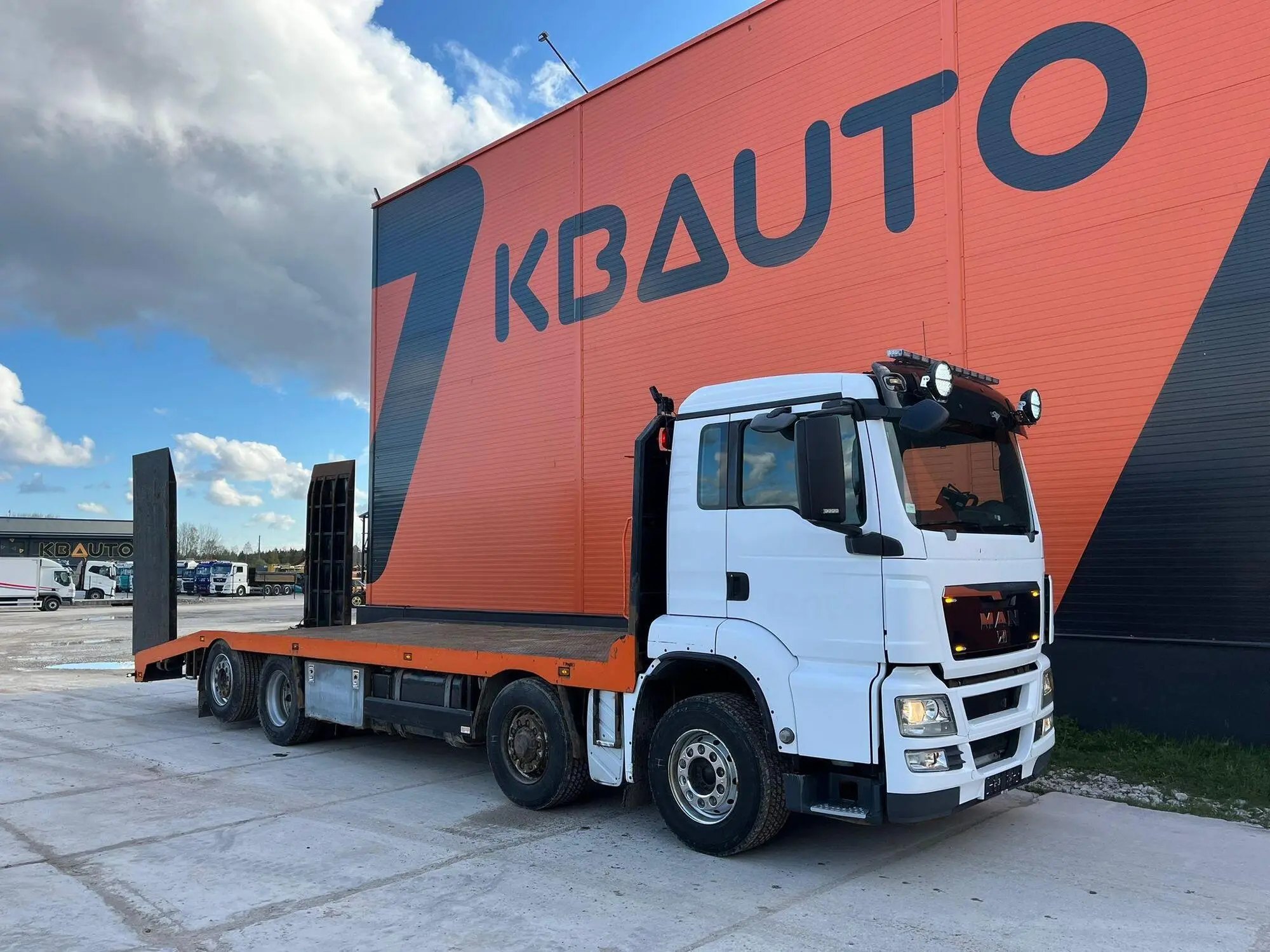 MAN TGS 35.480 8x4H-6, 353 kW, дизель, механическая
