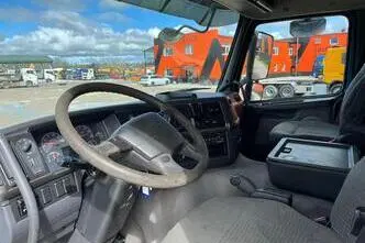 Volvo FM 9 300 6x2*4, 220 kW, дизель, автомат