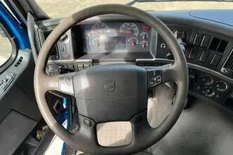Volvo FM 9 300 6x2*4, 220 kW, дизель, автомат